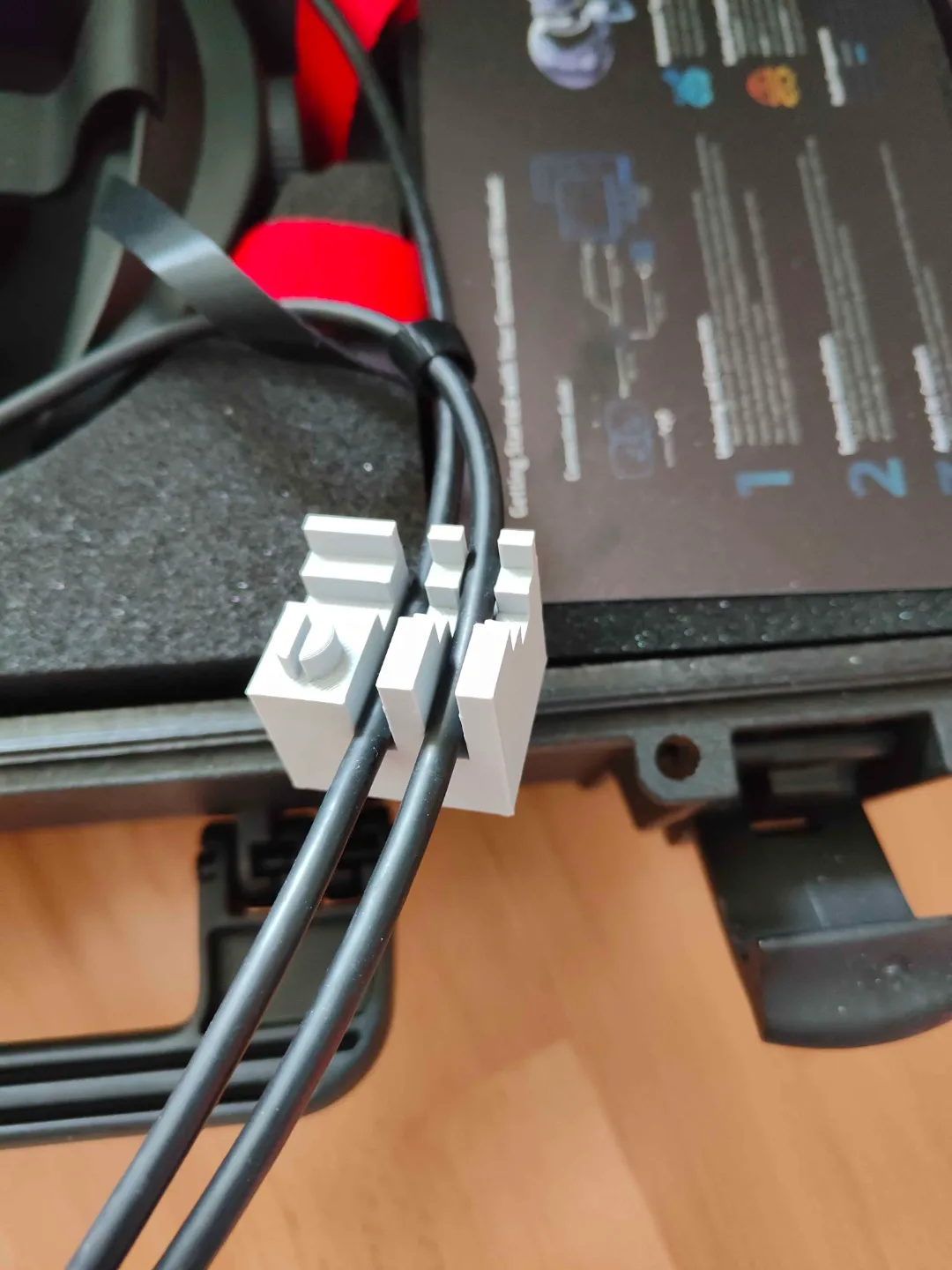 Somnium VR1 Box safety cable clip, photo 3 of 4 - Somnium VR1 Box safety cable clip Mobile & Device Accessories