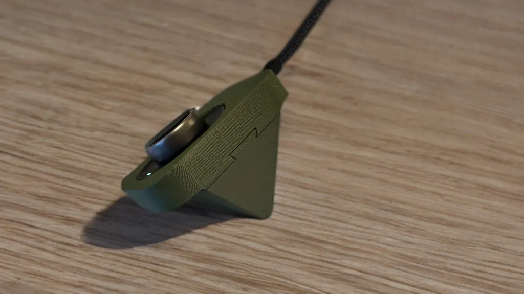 Amazfit Helio Ring Charger Holder, photo 3 of 4 - Amazfit Helio Ring Charger Holder Mobile & Device Accessories