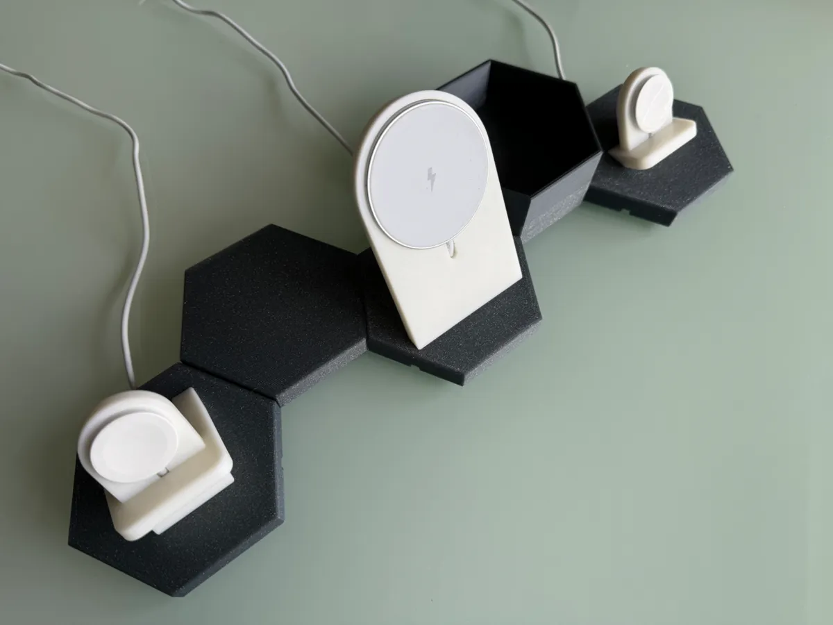 "HexMagOn" AirPods MagSafe charging base, photo 4 of 4 - "HexMagOn" AirPods MagSafe charging base Tools