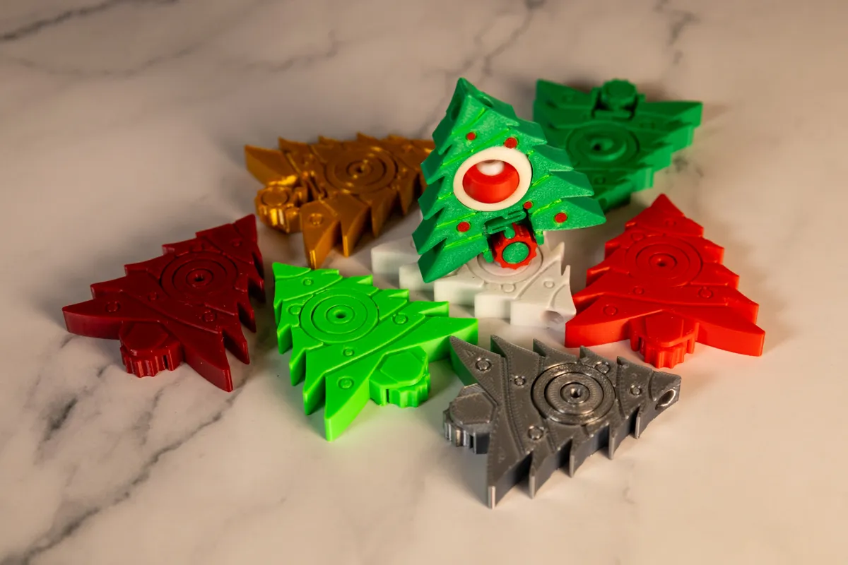 Christmas Tree Click & Gyro Fidget, photo 3 of 4 - Christmas Tree Click & Gyro Fidget Toys & Games