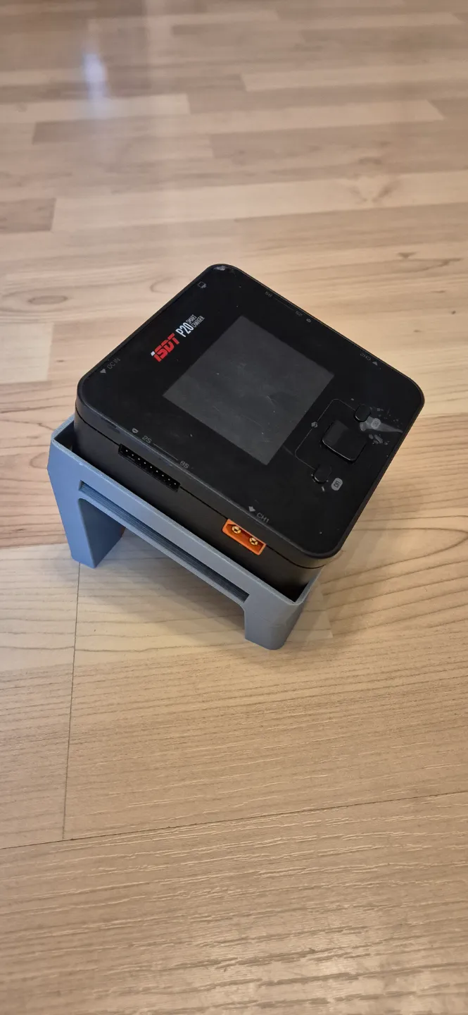 ISDT P20 Lipo Charger Stand, photo 3 of 3 - ISDT P20 Lipo Charger Stand Hobby & DIY