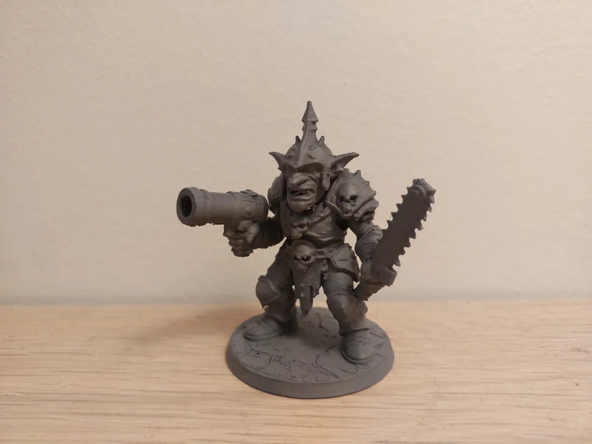 Goblin Commando with Blunderbuss & Chainsaw, photo 3 of 4 - Goblin Commando with Blunderbuss & Chainsaw Figurines & Collectibles