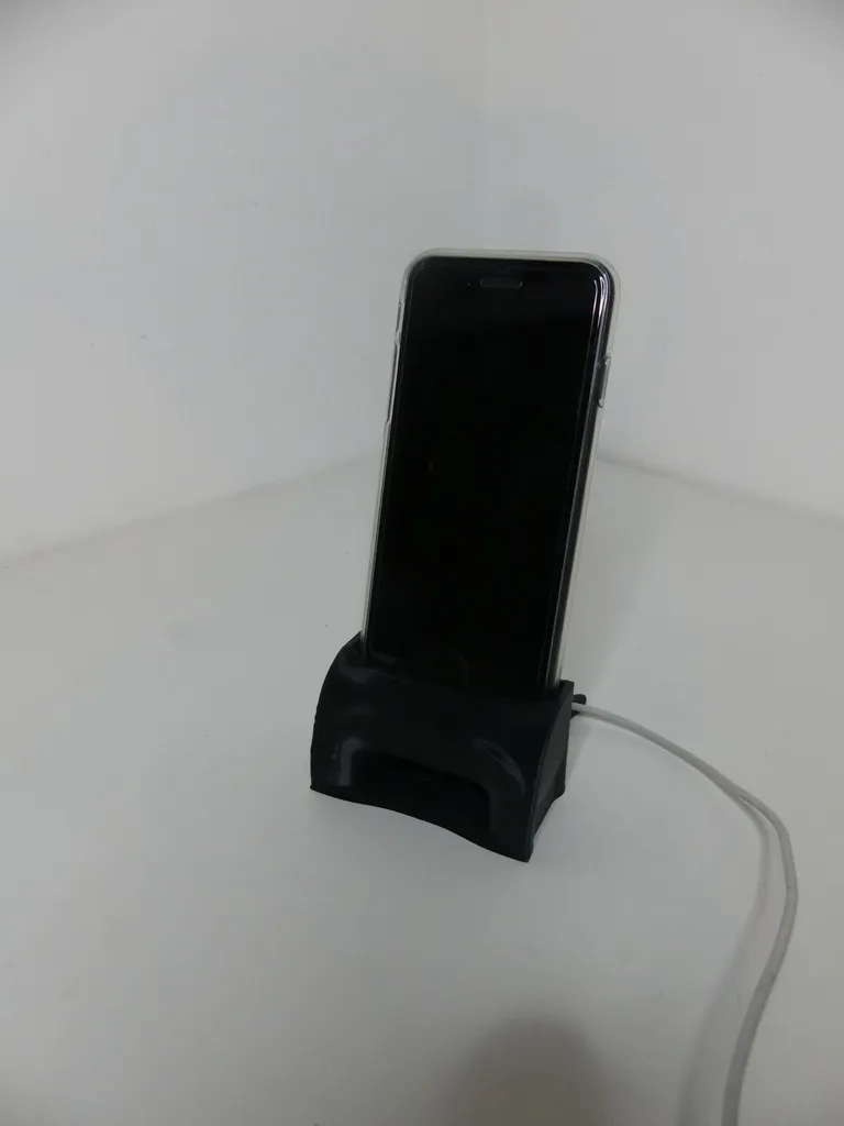 iPhone 7 docking station and sound amplifier - Gadgets, in stock in India