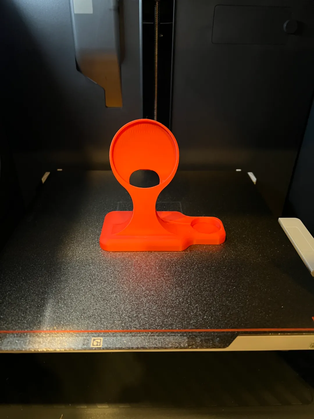 Charging stand for iPhone and Apple Watch, photo 2 of 4 - Charging stand for iPhone and Apple Watch Household