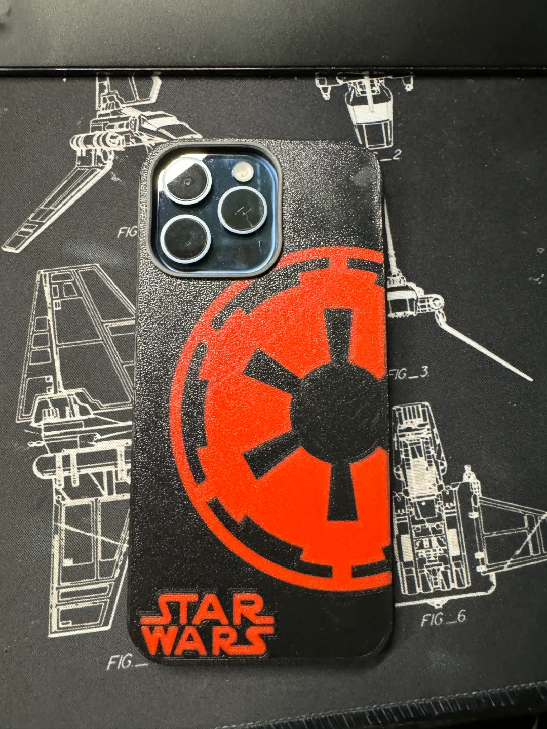 iPhone 15 Pro Max Star Wars Case, photo 2 of 4 - iPhone 15 Pro Max Star Wars Case Tools