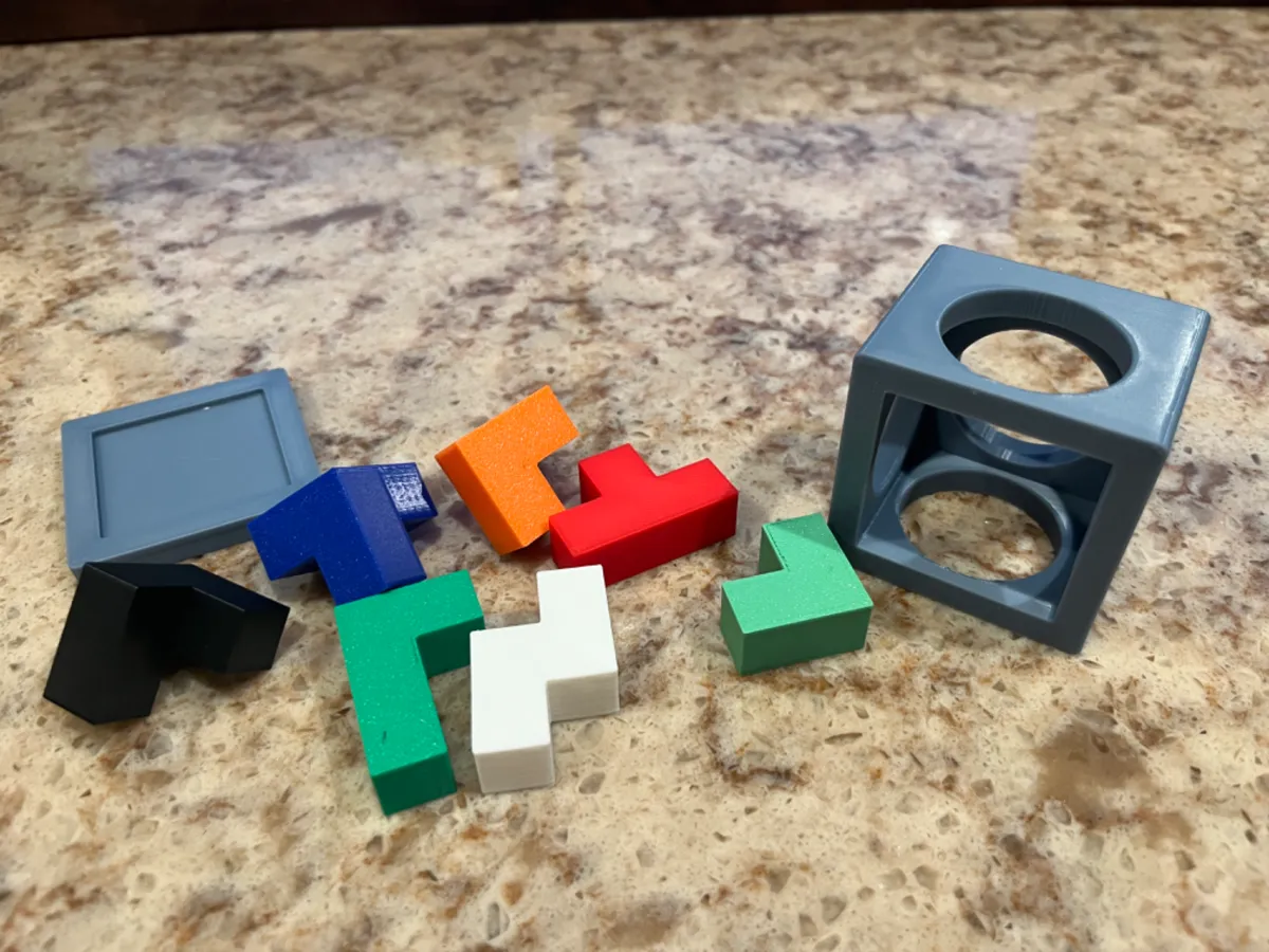 Soma Cube with Holder (Puzzle Cube), photo 3 of 3 - Soma Cube with Holder (Puzzle Cube) Toys & Games