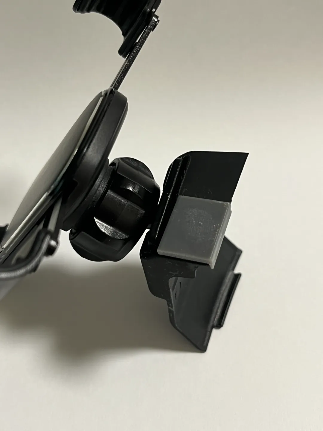 Hemiga NX Car Phone Holder Replacement Clip, photo 3 of 3 - Hemiga NX Car Phone Holder Replacement Clip Mobile & Device Accessories