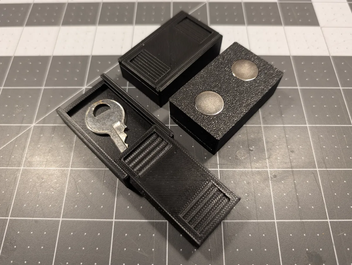 Key holder / "Hide-A-Key" (PARAMETRIC), photo 2 of 4 - Key holder / "Hide-A-Key" (PARAMETRIC) Tools