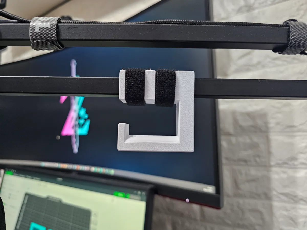 Headphone holder for mic arm, photo 2 of 4 - Headphone holder for mic arm Hobby & DIY