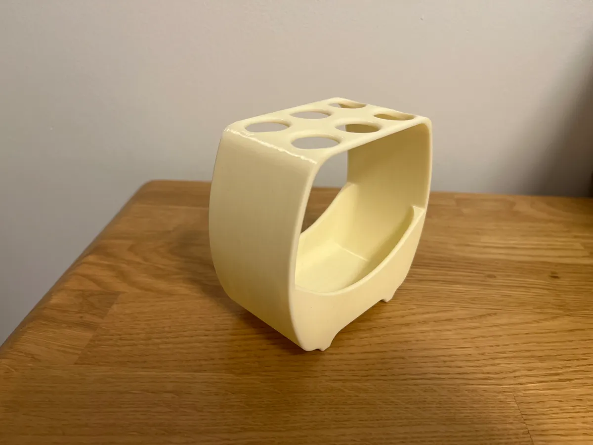 Toothbrush stand/holder for 6 toothbrushes, photo 2 of 3 - Toothbrush stand/holder for 6 toothbrushes Bath & Personal Care