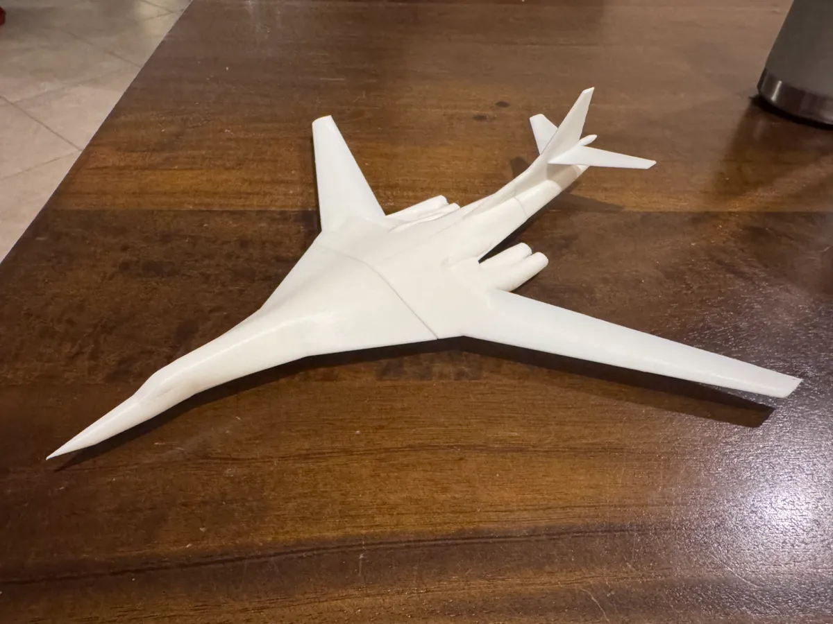 Tupolev TU-160 White Swan/Blackjack 1:200, 1:400, photo 2 of 4 - Tupolev TU-160 White Swan/Blackjack 1:200, 1:400 Miniatures
