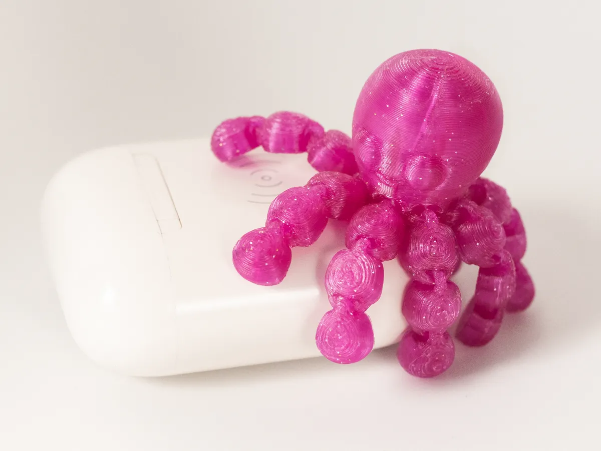 Mini Octopus, Articulated & Keychain, photo 3 of 3 - Mini Octopus, Articulated & Keychain Miniatures