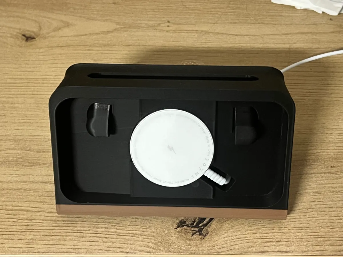 iPhone 12 Pro and 13 Pro MagSafe Holder, photo 3 of 4 - iPhone 12 Pro and 13 Pro MagSafe Holder Household