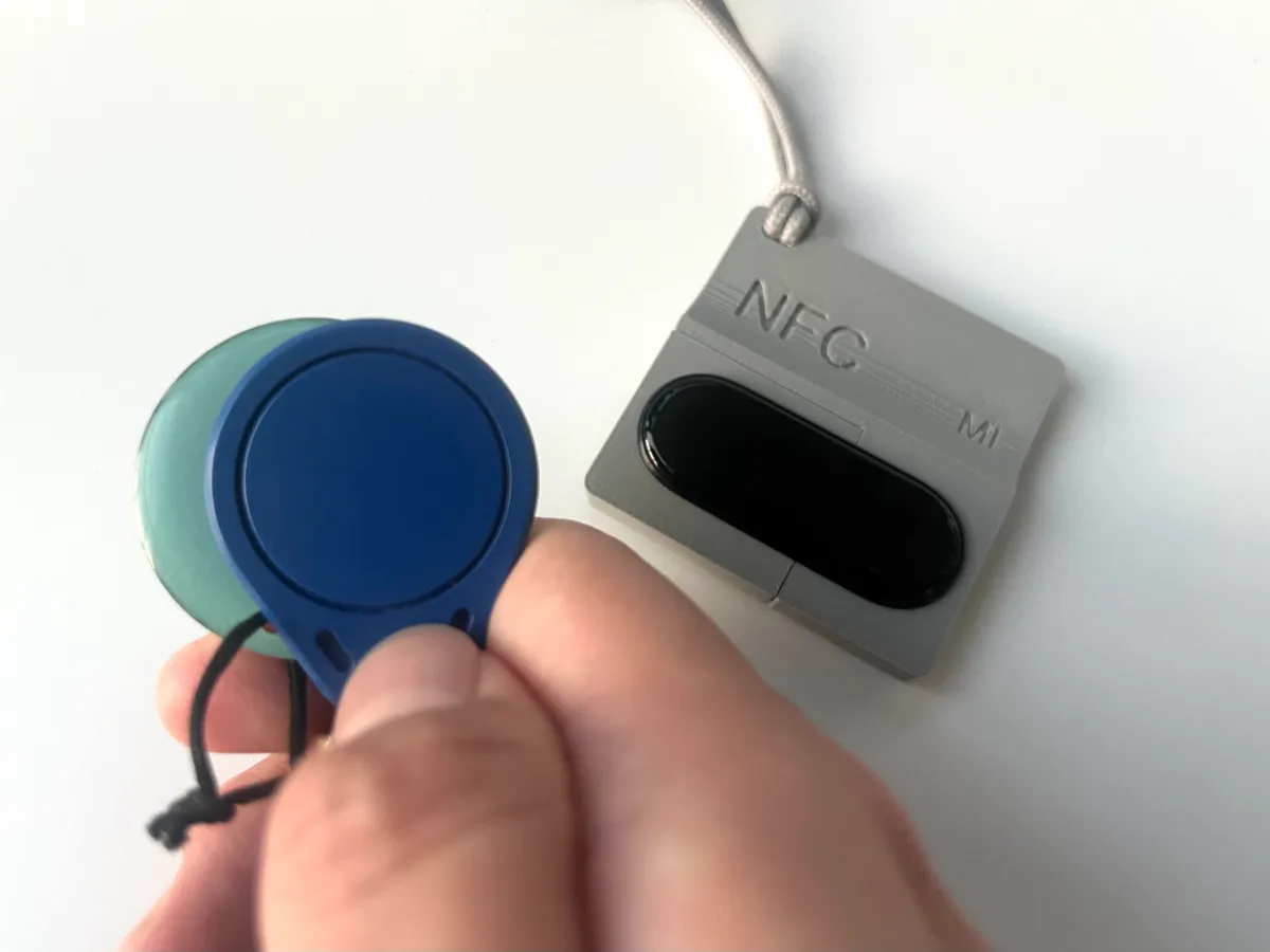 小米手环5 NFC卡片 Xiaomi Band 5 NFC Card, photo 3 of 3 - 小米手环5 NFC卡片 Xiaomi Band 5 NFC Card Hobby & DIY
