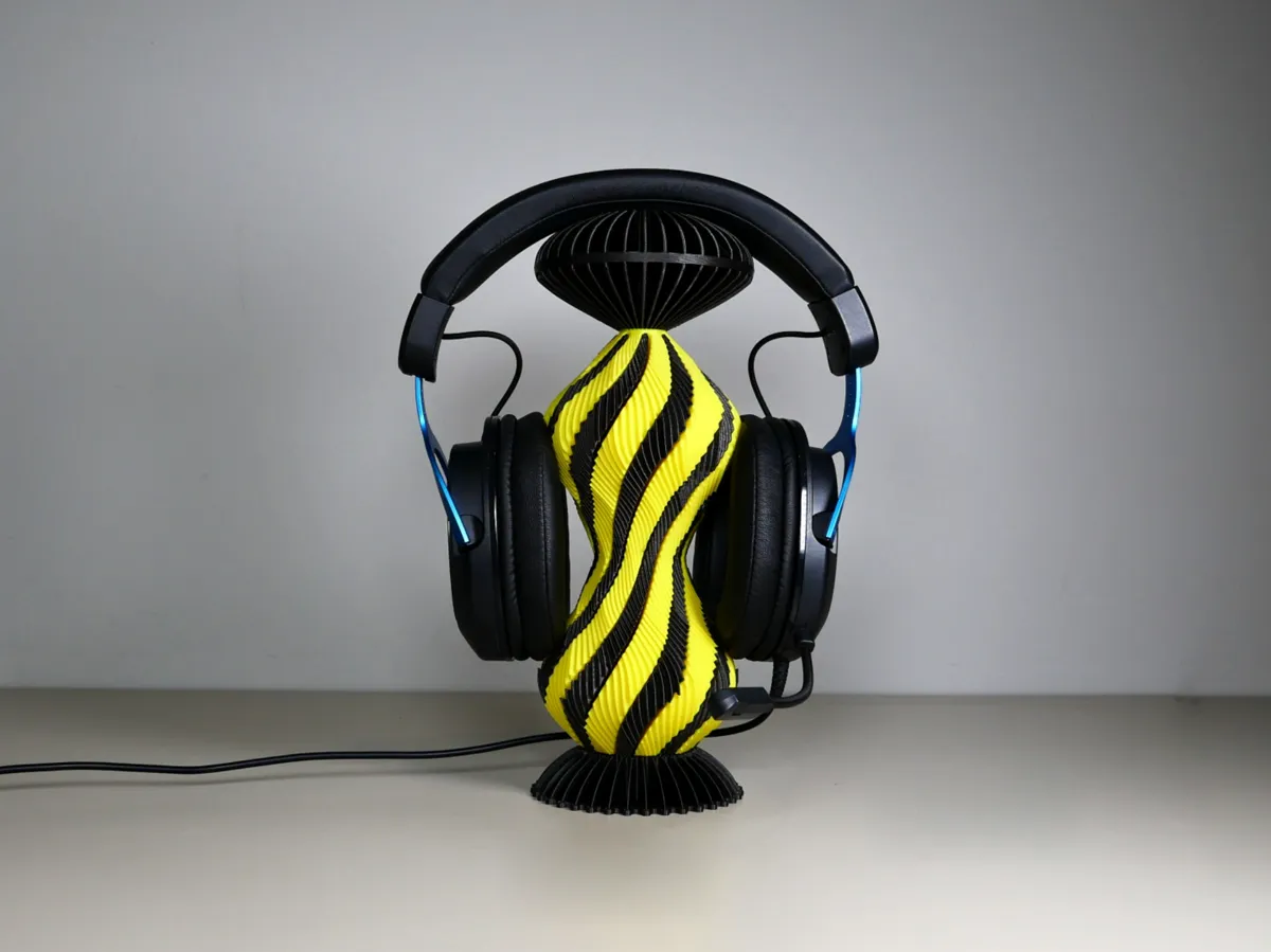Twisted Headphone Stand - Minimal Headphone Stands, in stock in India