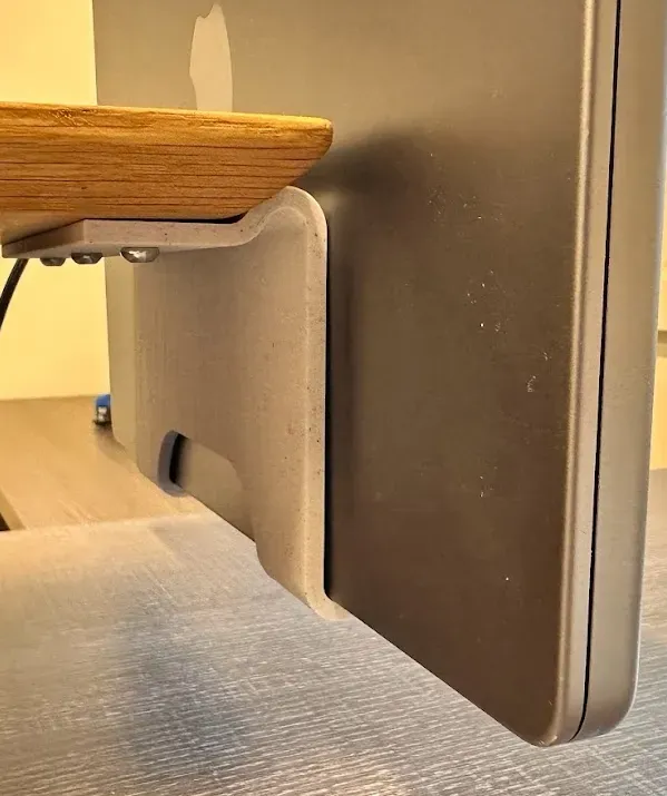 Balolo Laptop Dock, photo 3 of 3 - Balolo Laptop Dock Hobby & DIY