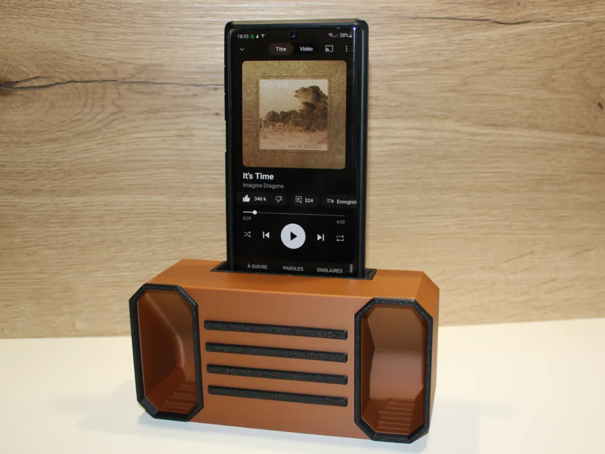 Passive Phone Amplifier Stand