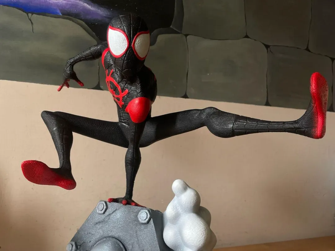 MILES MORALES