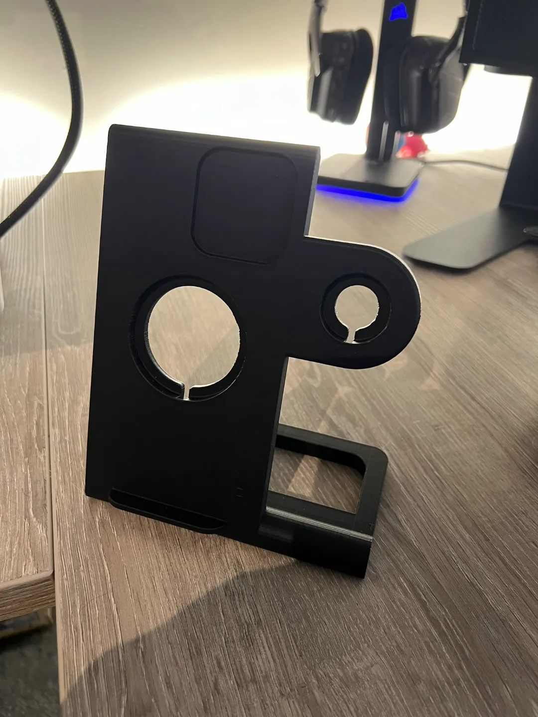 Apple iPhone Pro Max + Watch(Ultra) stand - Gadgets, in stock in India
