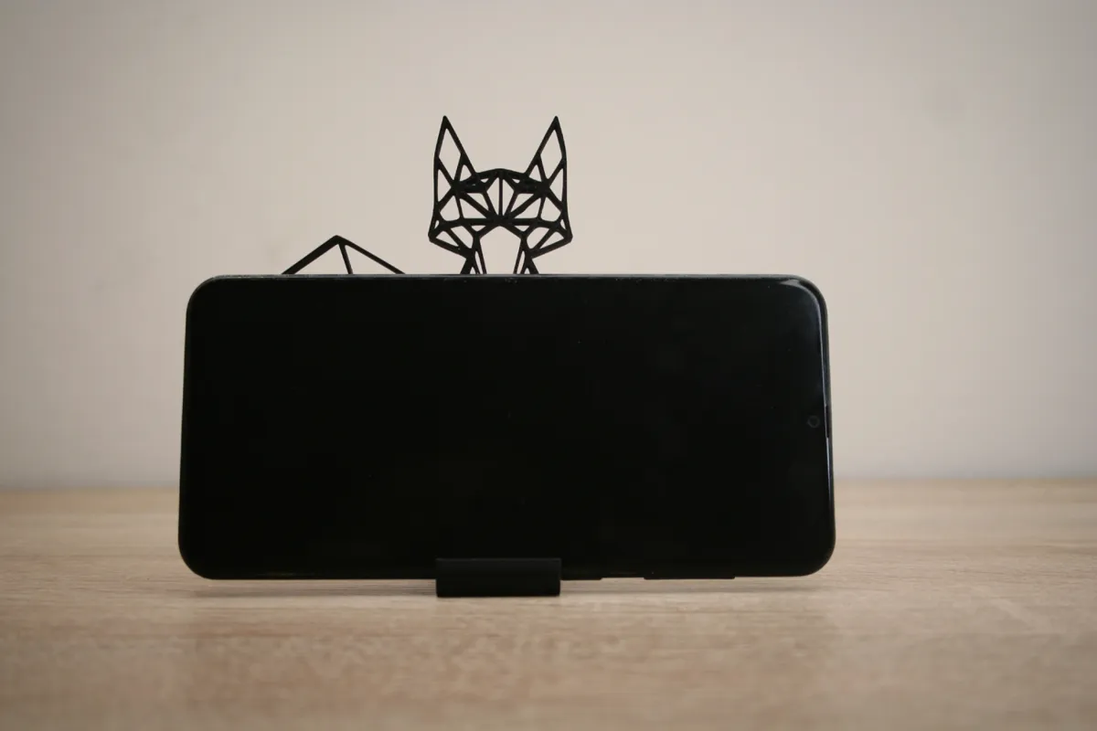 Fox Shaped Phone Stand, photo 2 of 3 - Fox Shaped Phone Stand Household
