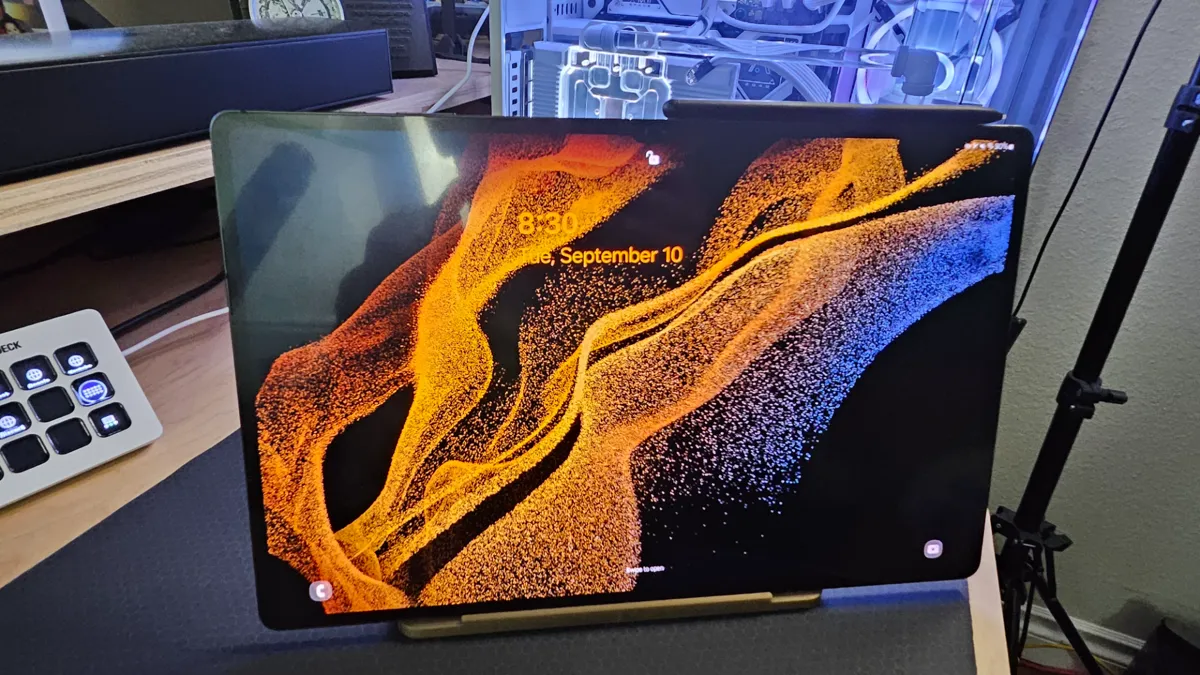Samsung S8 & 9 Ultra Tablet Stand, photo 2 of 3 - Samsung S8 & 9 Ultra Tablet Stand Tools