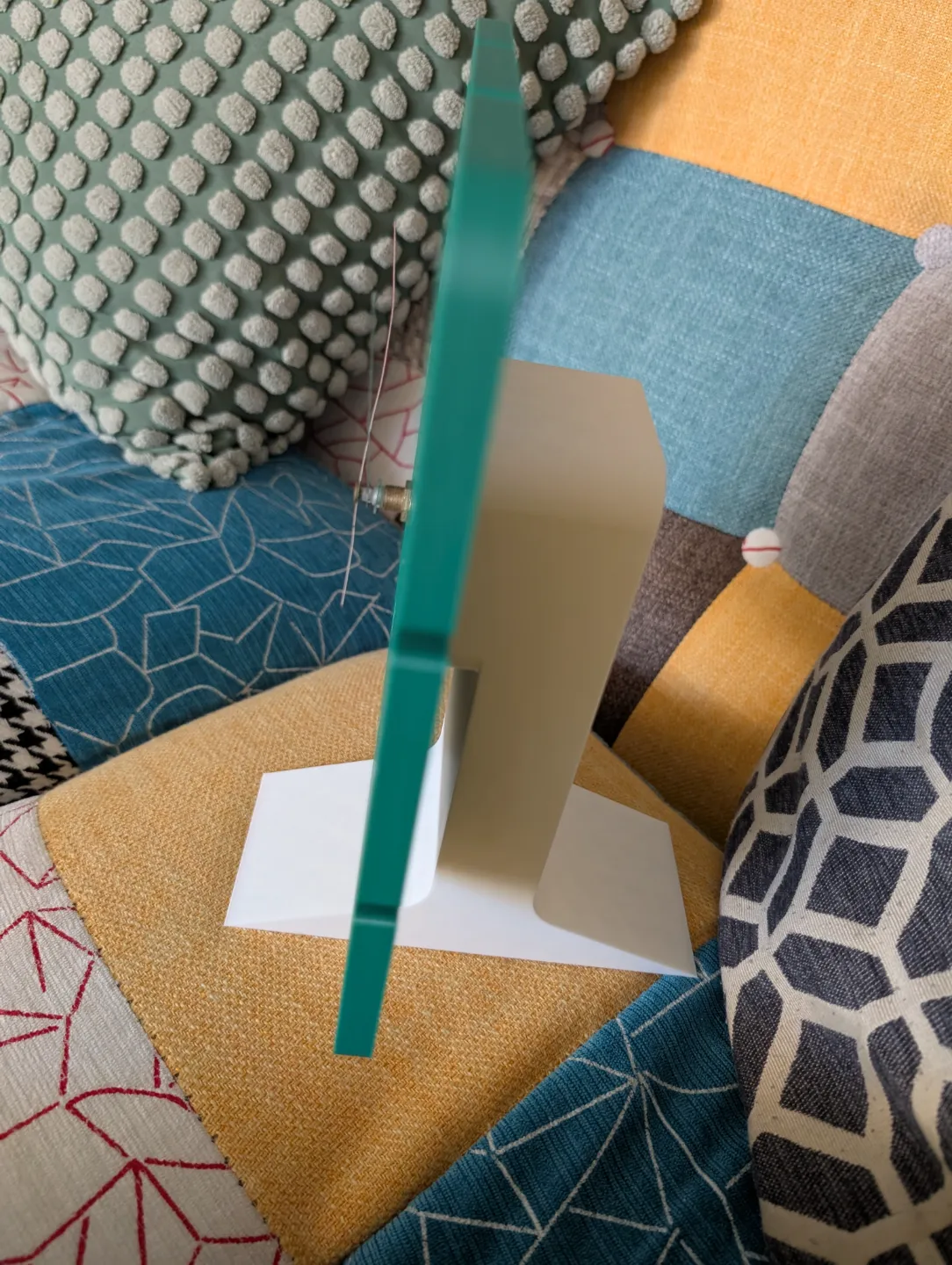 Modern Square Minimalist Clock with Stand, photo 4 of 4 - Modern Square Minimalist Clock with Stand Home Decor Items