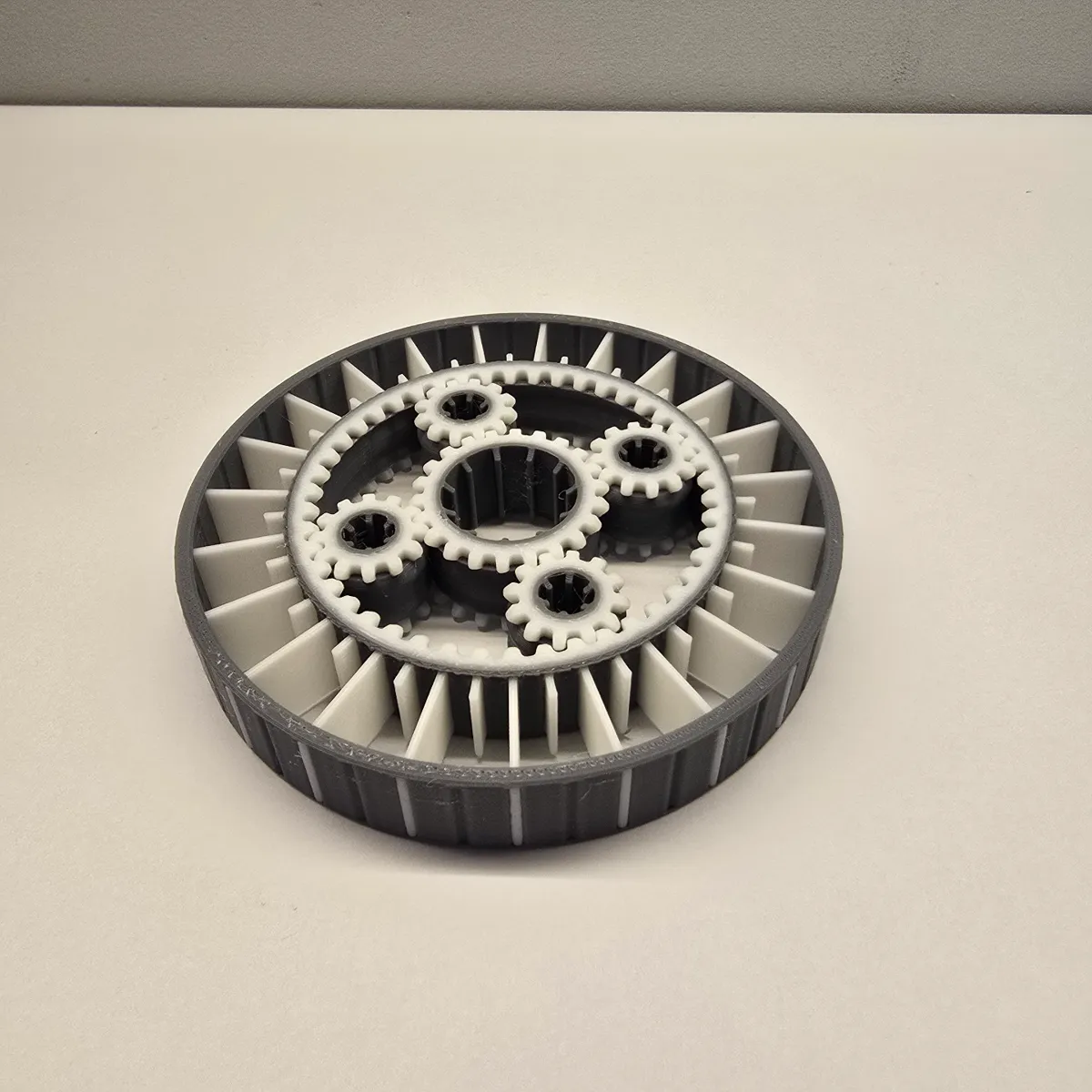 Planetary Gear Fidget Spinner 95mm, photo 3 of 3 - Planetary Gear Fidget Spinner 95mm Fidget & Sensory Toys