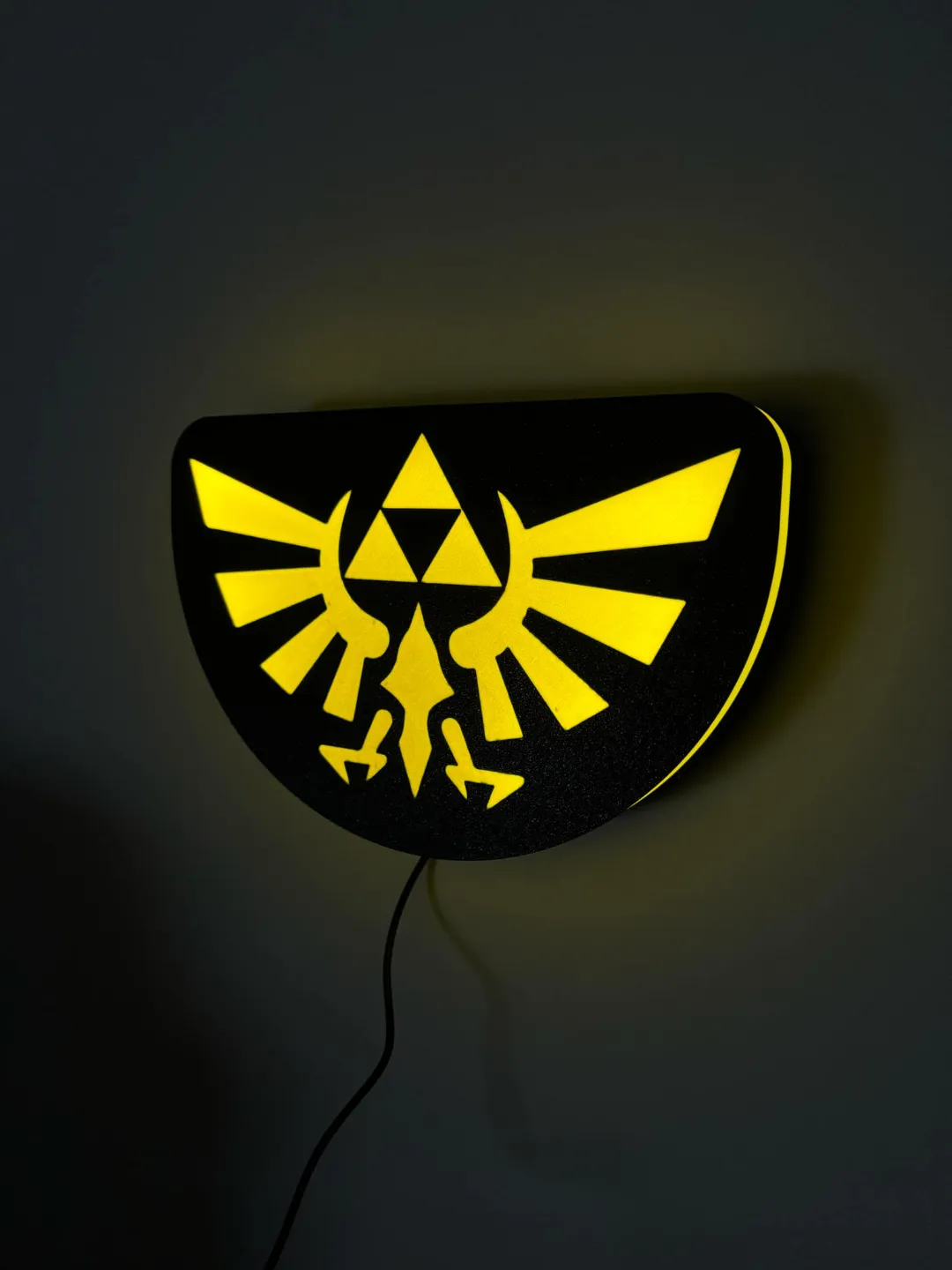 Zelda Triforce Crest Hyrule Logo Lightbox, photo 2 of 4 - Zelda Triforce Crest Hyrule Logo Lightbox Household
