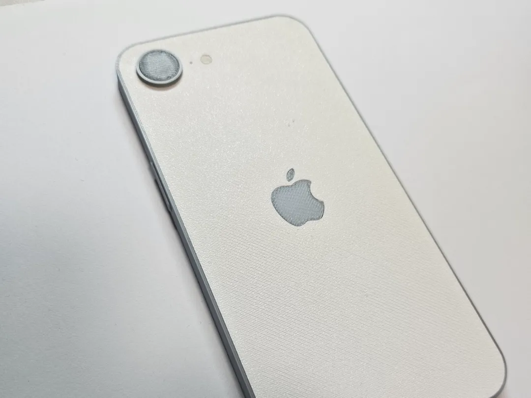 iPhone 16e Dummy Reference Model