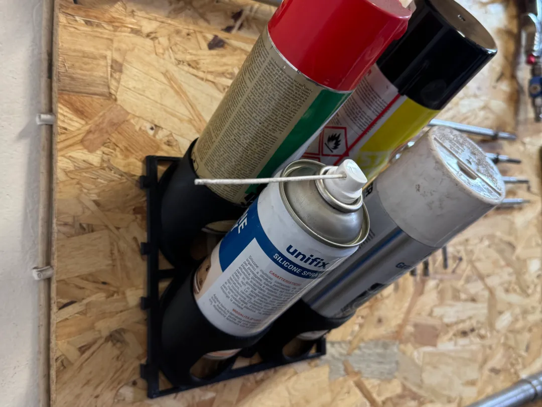 supporto bombolette spray a parete