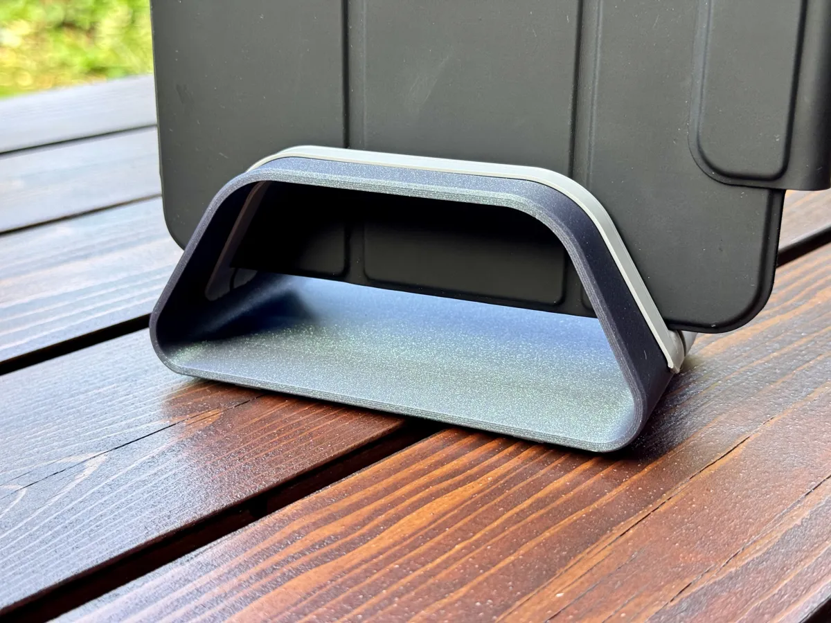Parametric Vertical Laptop / Tablet Stand, photo 4 of 4 - Parametric Vertical Laptop / Tablet Stand Mobile & Device Accessories