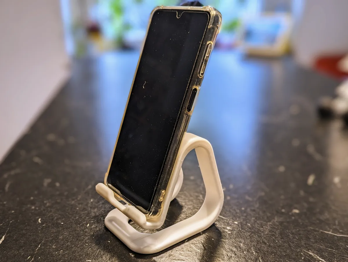 Simple Universal Phone Stand, photo 2 of 3 - Simple Universal Phone Stand Mobile & Device Accessories