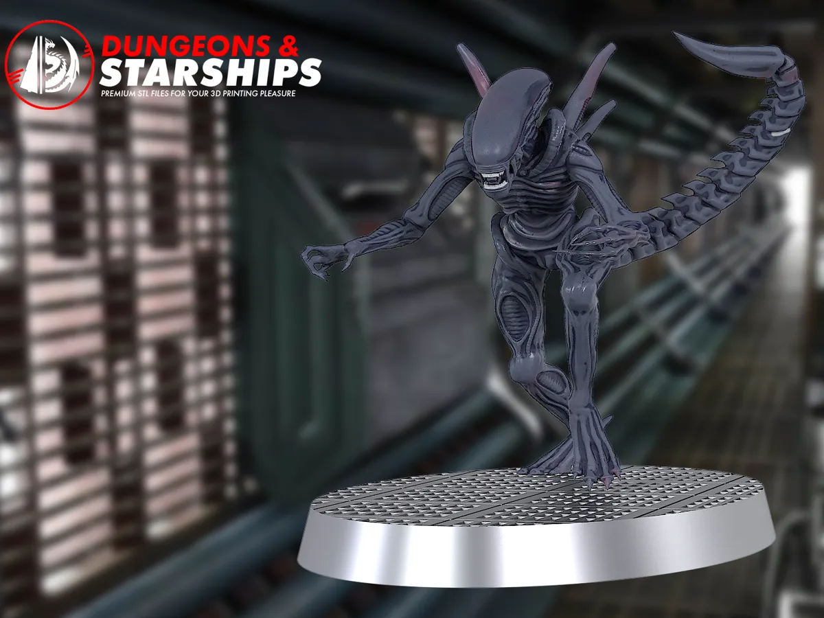 Pose 1 - Alien