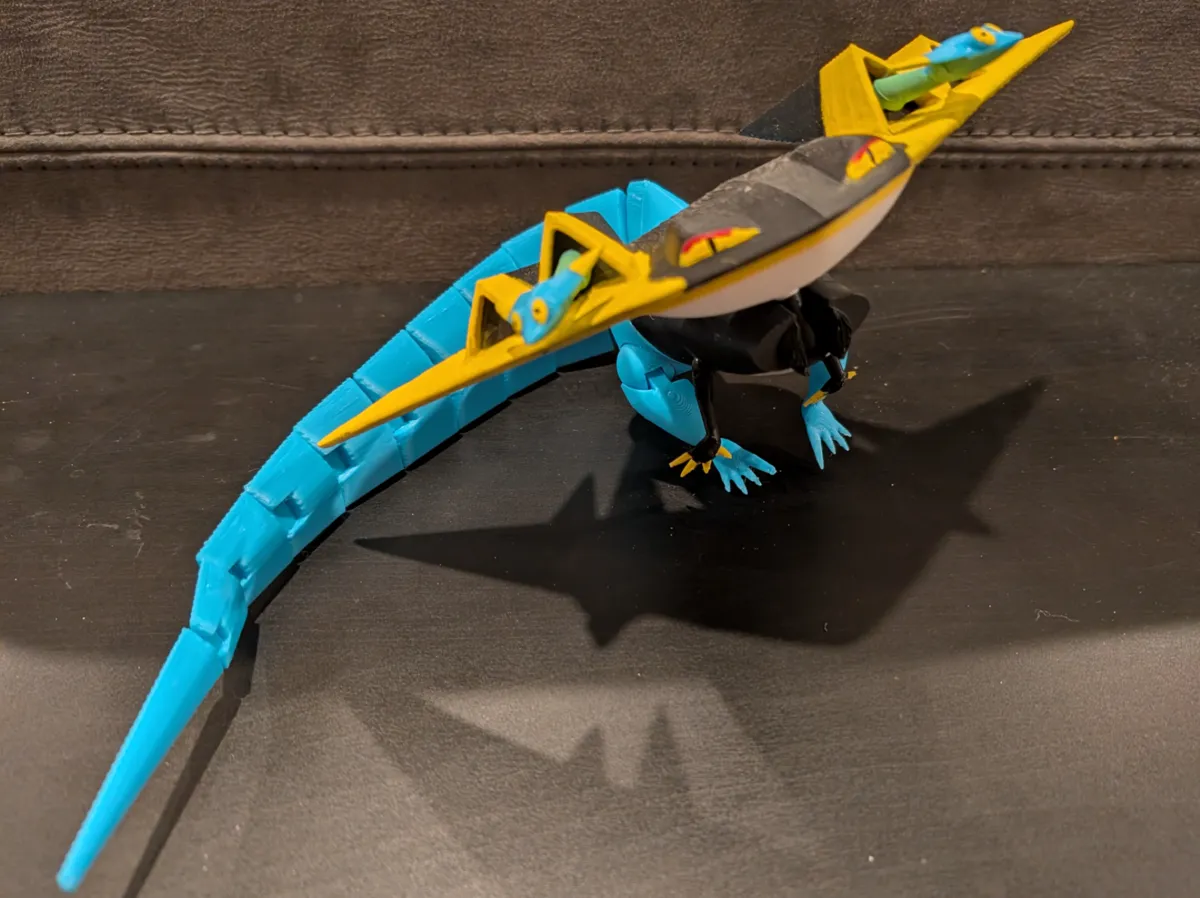 Shiny Dragapult w/ magnetic Dreepy (Articulated) - Articulated Dragons, in stock