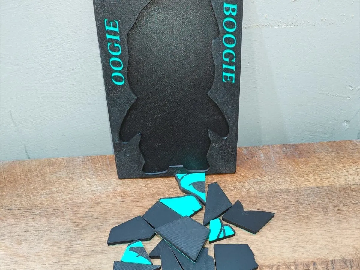Oogie Boogie Puzzle and box, photo 4 of 4 - Oogie Boogie Puzzle and box Toys, Games & Hobbies