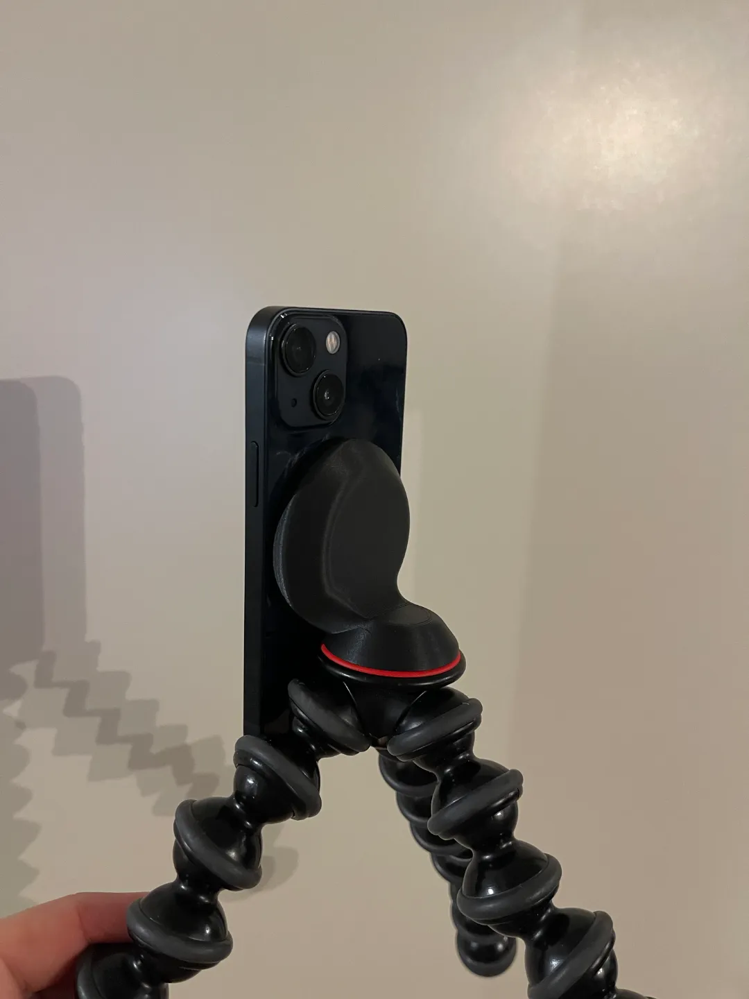 MagSafe Phone Tripod Mount, photo 3 of 4 - MagSafe Phone Tripod Mount Hobby & DIY