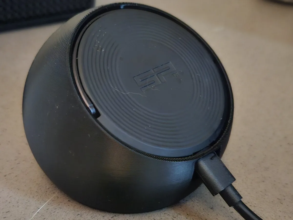 Magsafe Charger Stand for SP Connect pad - Gadgets, in stock in India