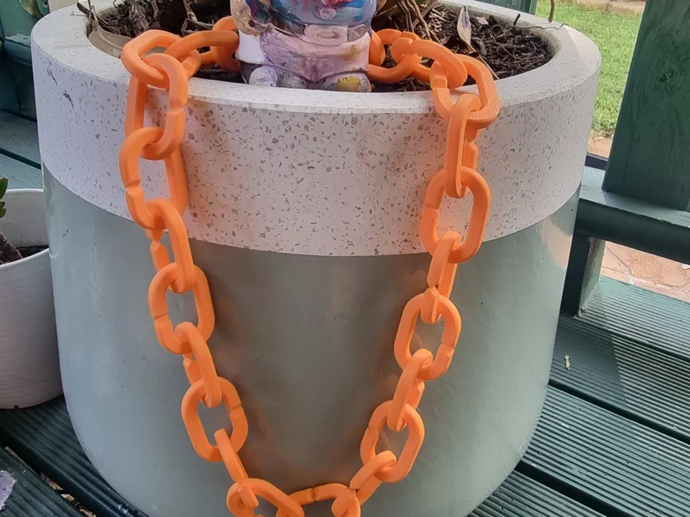 Chain links