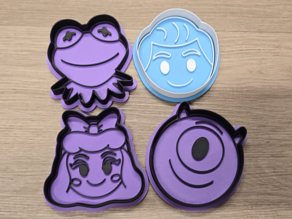 Character Cookie Cutter Stamp Pack 40, photo 2 of 3 - Character Cookie Cutter Stamp Pack 40 Kitchen & Dining
