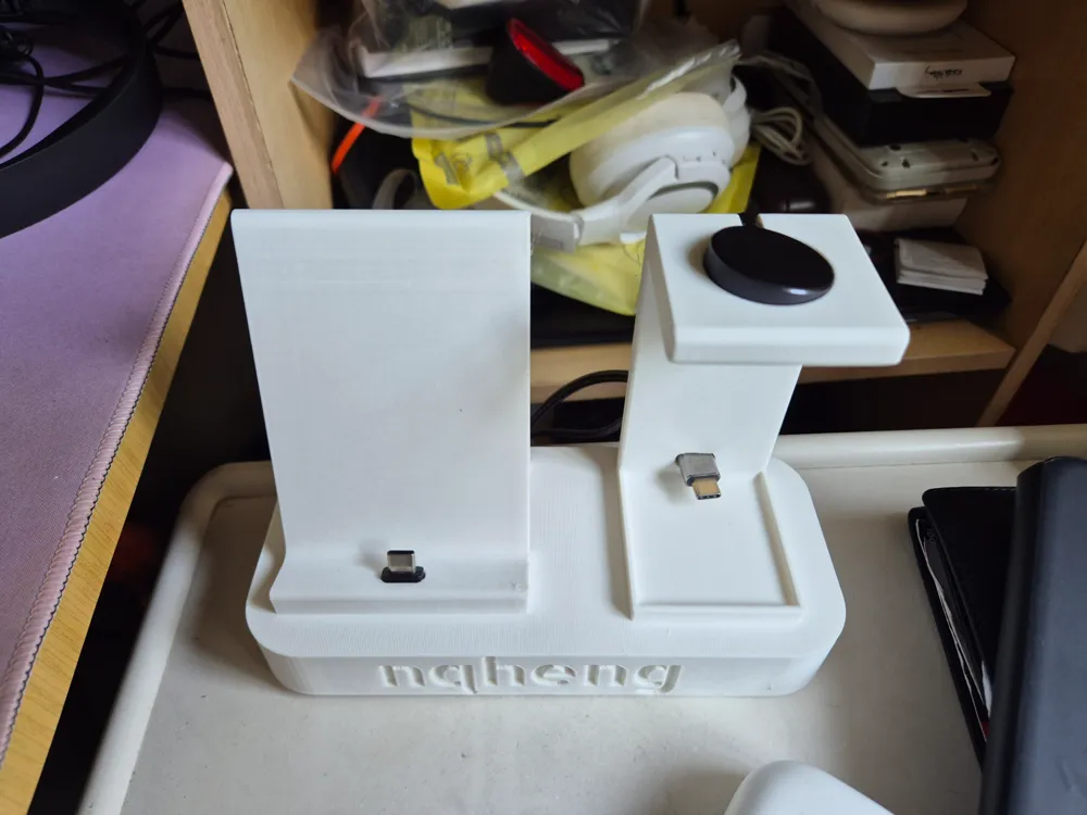 Charging docking station for phone watch & earbuds, photo 3 of 4 - Charging docking station for phone watch & earbuds Tools