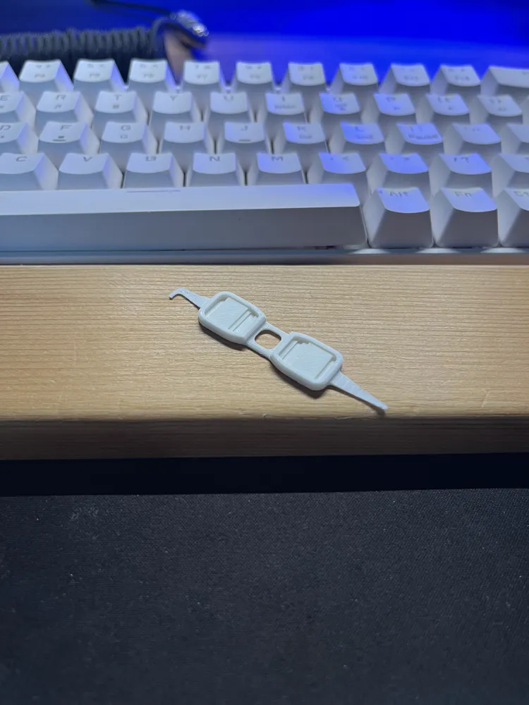 CHARGING PORT CLEANER (1g of material), photo 2 of 4 - CHARGING PORT CLEANER (1g of material) Household
