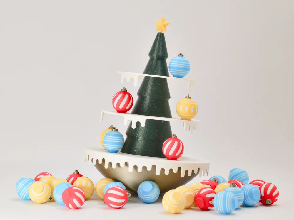 Christmas Balance Game, photo 2 of 4 - Santa, Snowman & Reindeer Decor, santa