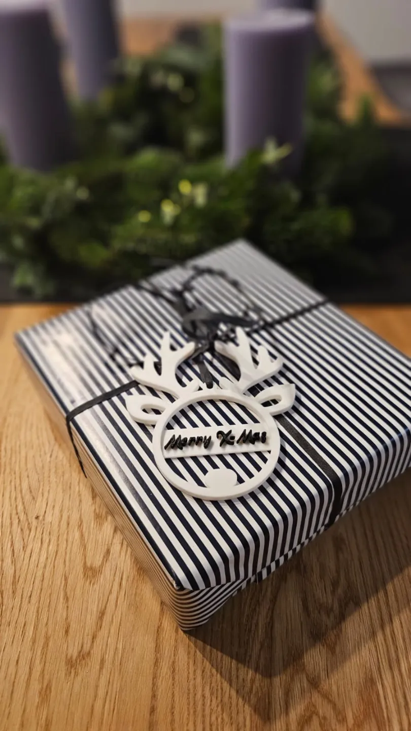 Weihnachtliches Namensschild mit Rentiermotiv, photo 3 of 4 - Christmas Gifts & Stocking Fillers, nametag