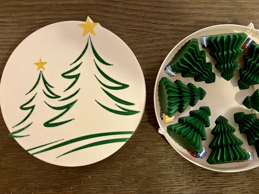 Christmas Tree Place Cards, Lightweight, photo 3 of 4 - Christmas Tree Toppers & Stands, christmas tree 2025
