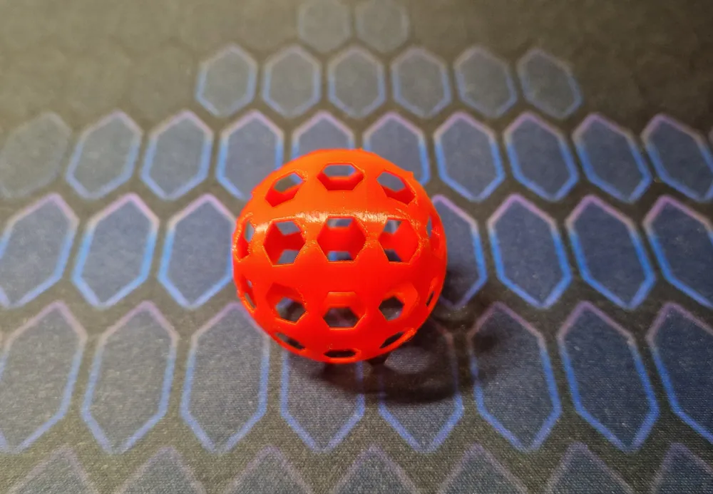 Classic and airless ping pong ball, photo 3 of 4 - Classic and airless ping pong ball Hobby & DIY