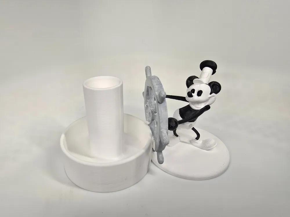 Classic Steamboat Willie Fancy Pen Stand Catchall, photo 3 of 4 - Classic Steamboat Willie Fancy Pen Stand Catchall Hobby & DIY
