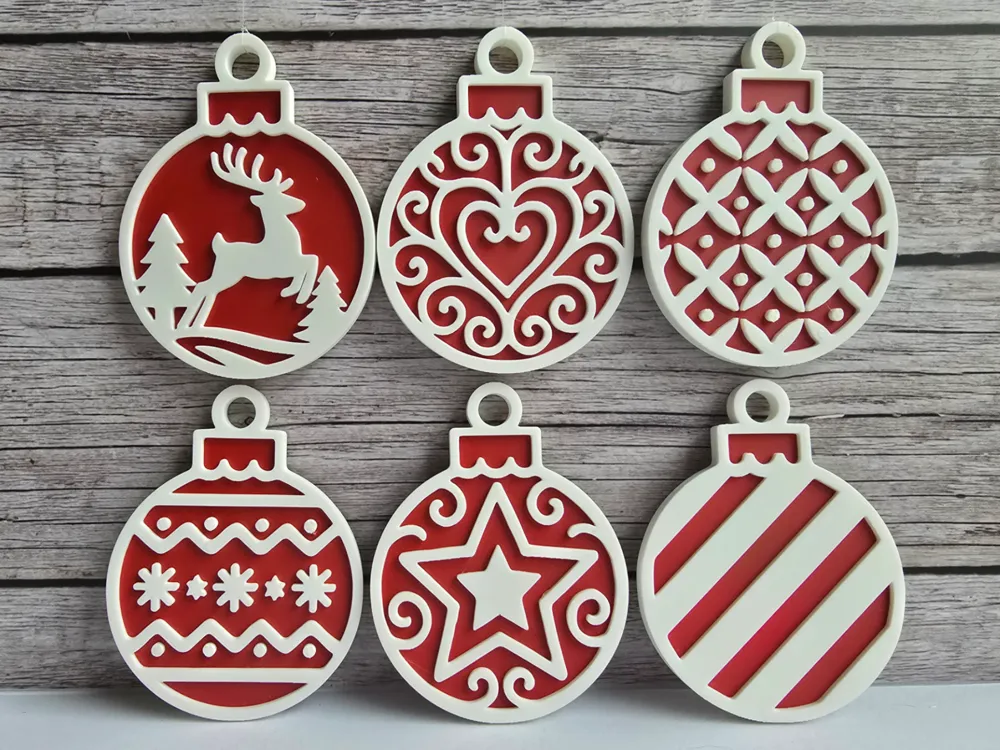 Classic Style Christmas Ornaments (Pack 1)