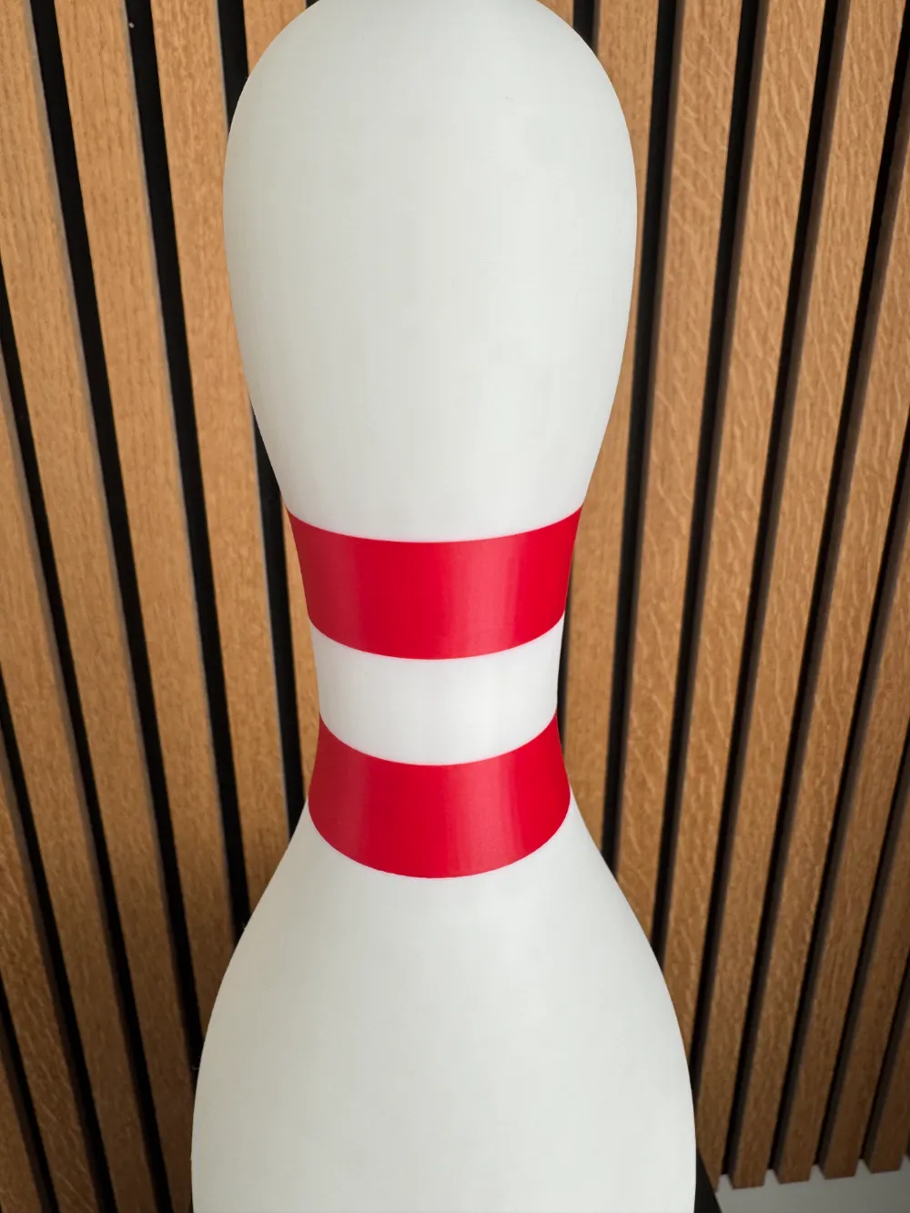 Classic to scale Bowling Pin, photo 4 of 4 - Darts, Billiards & Indoor Games, collectibles
