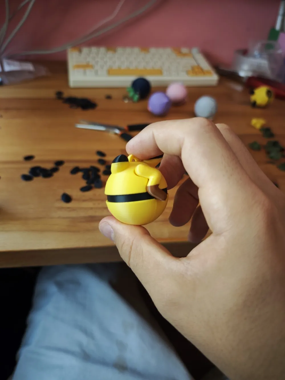 CLICKERBALL Series - Pikachu #025, photo 3 of 4 - CLICKERBALL Series - Pikachu #025 Figurines & Collectibles