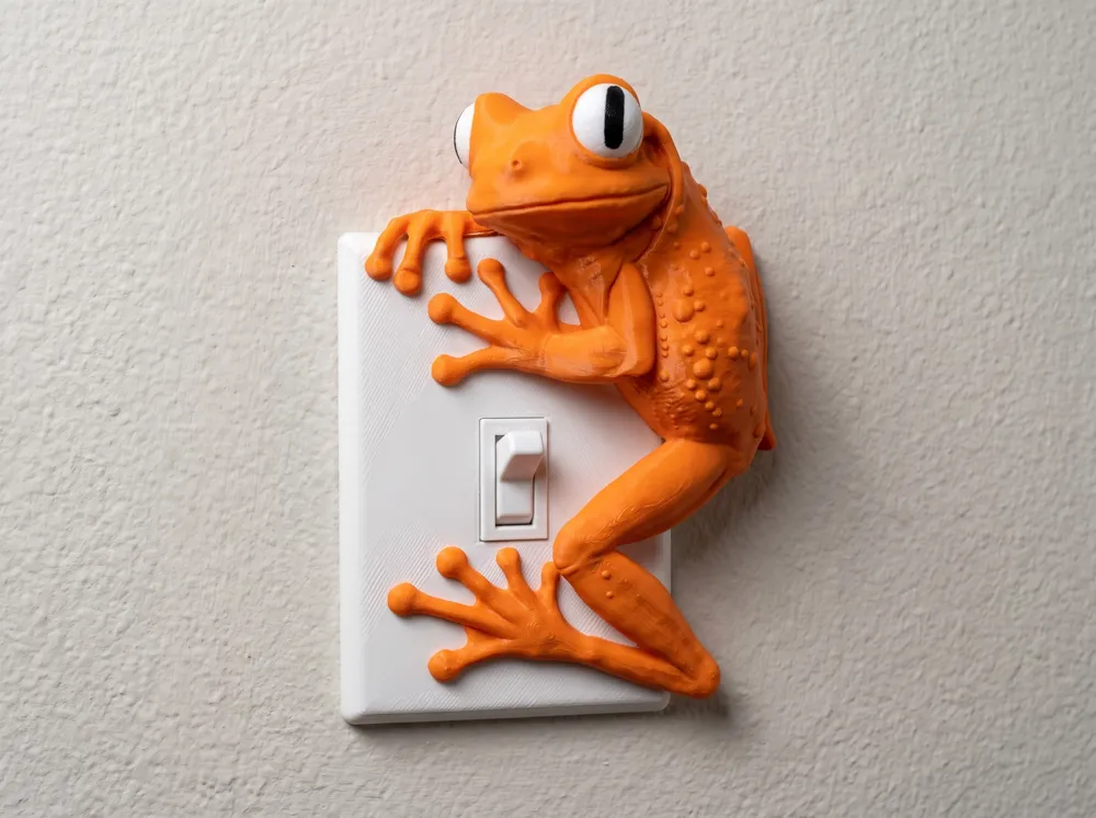 Clinging Tree Frog Switch Plate, photo 4 of 5 - Router, Wi-Fi & Network Mounts, decor